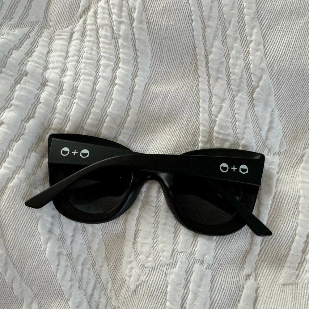 Sons & daughters sunglasses